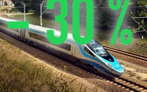 Pociąg Pendolino z napisem -30%. Podróżuj taniej z bliskimi, jak kupić bilety.