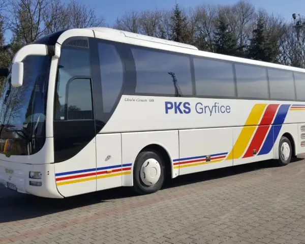 Gryfice: Skąd odjeżdża Twój bus? Sprawdź dworzec i przystanki!