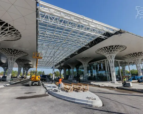 Dworzec Lublin PKP: Jak dojechać? Kompletny przewodnik z Metropolitalnym