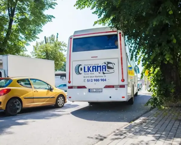 Autobus firmy LKAMA, przewoźnik na trasie Gorlice - Nowy Sącz. Sprawdź rozkład jazdy Voyager.