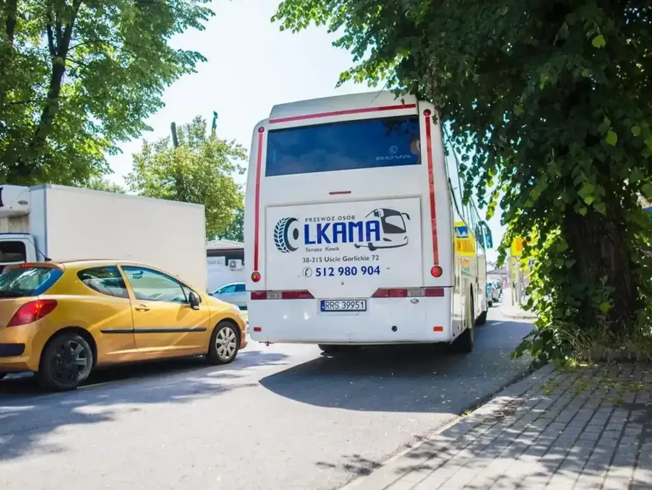 Autobus firmy LKAMA, przewoźnik na trasie Gorlice - Nowy Sącz. Sprawdź rozkład jazdy Voyager.